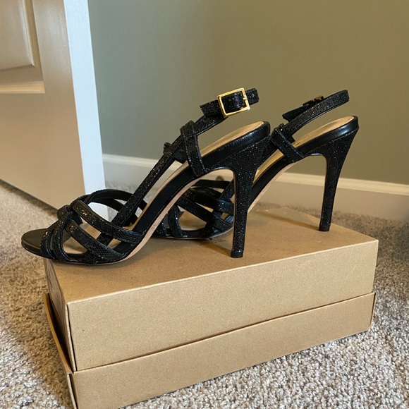 Kate Spade gorgeous 4" heels. Size 7.5 and worn exactly once. Like new - Picture 3 of 6